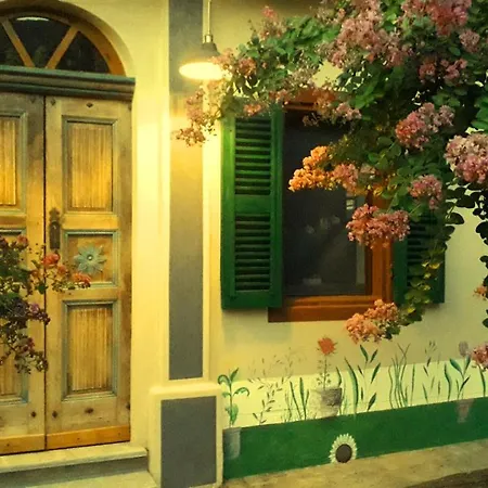 Pocoburro Ca' D'arte 3* Montaldo Roero